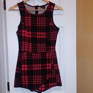 Derek💛heart red & black short set